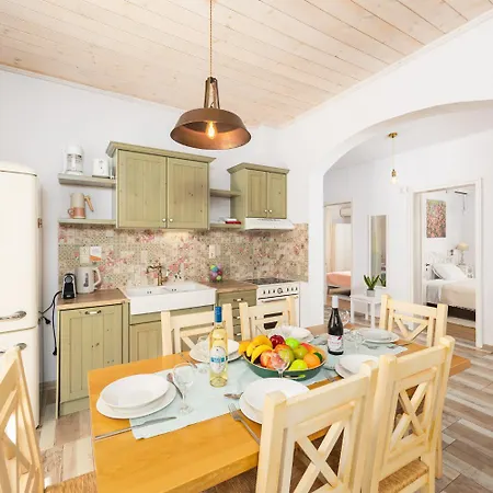 Socrates Βίλα Porta