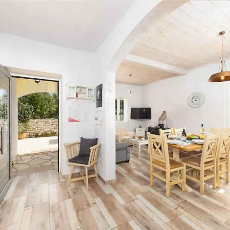 Βίλα Socrates Porta